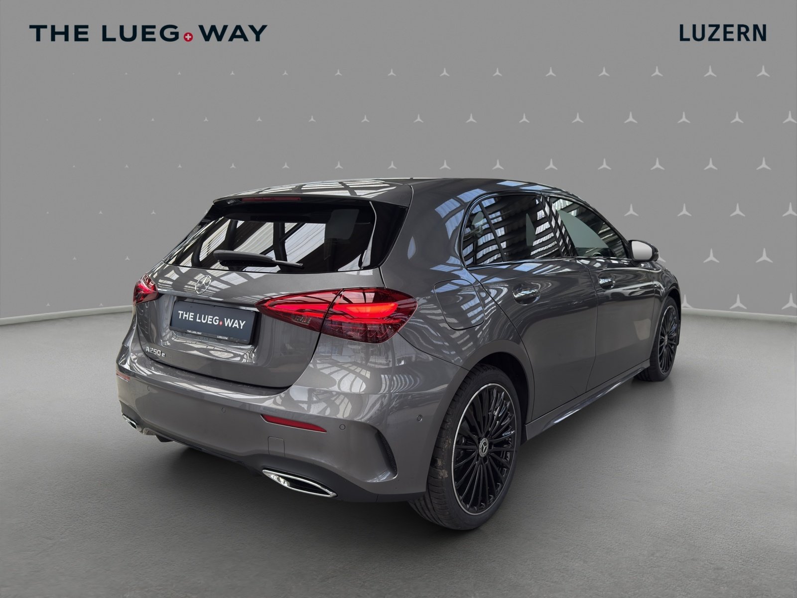 MERCEDES-BENZ A 250 e with EQ - AMG / DISTRONIC / 360 Grad K, Plug-in-Hybrid Benzina/Elettrica, Occasioni / Usate, Automatico - 5