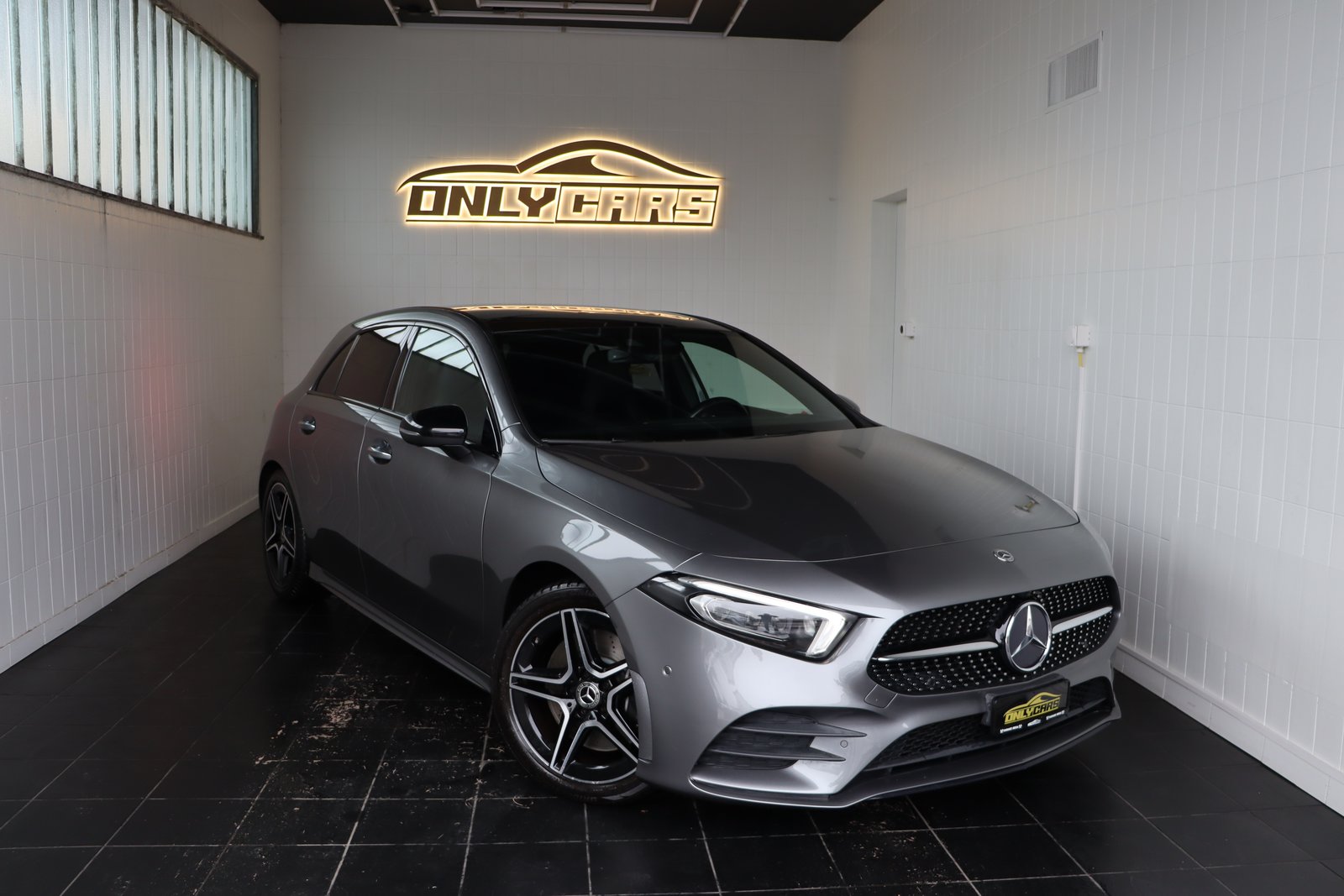 MERCEDES-BENZ A 250 AMG Line 7G-DCT