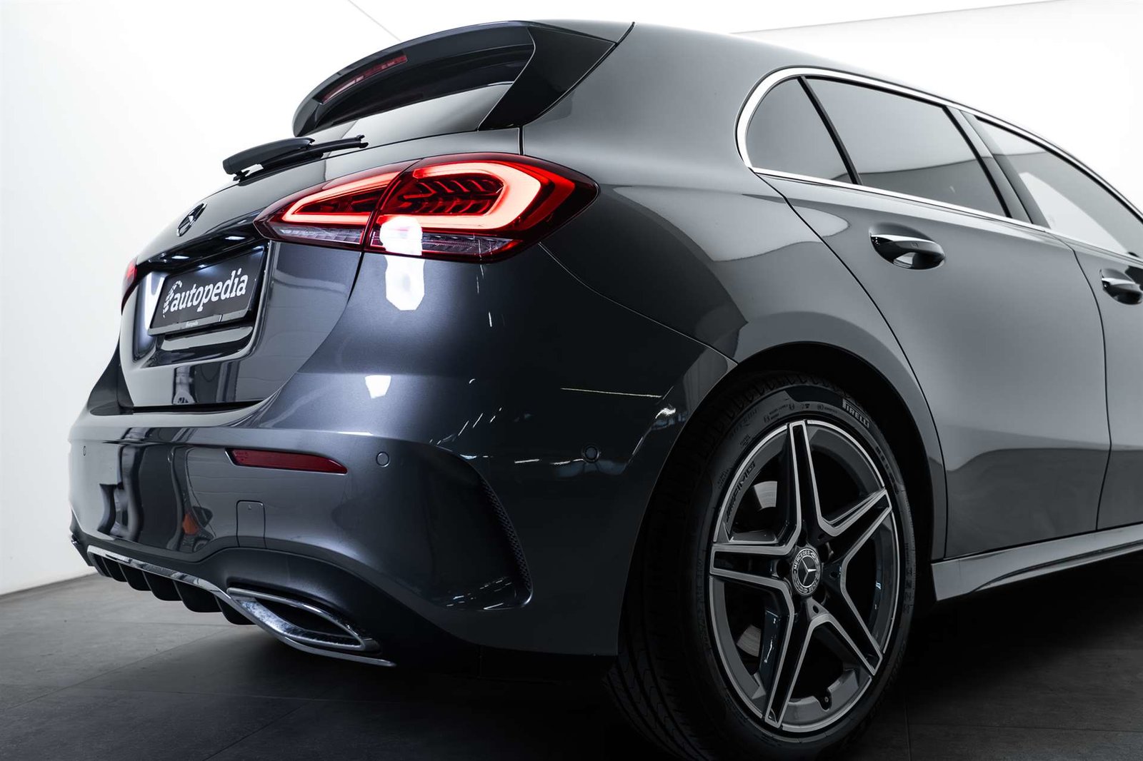 MERCEDES-BENZ A 250 4Matic AMG Line 4Matic 7G-DCT, Benzin, Occasion / Gebraucht, Automatik - 4