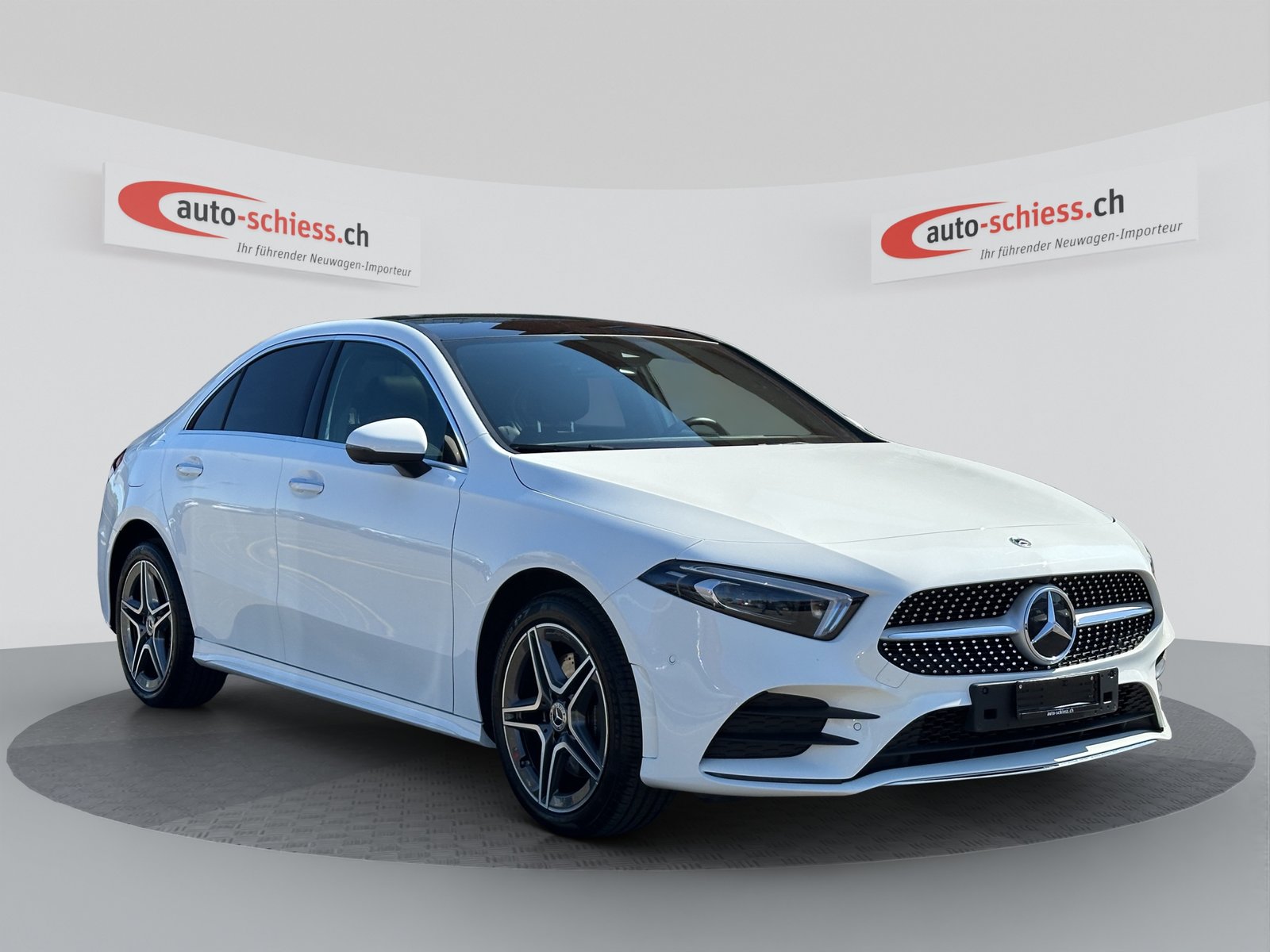 MERCEDES-BENZ A 250e AMG 8G-DCT