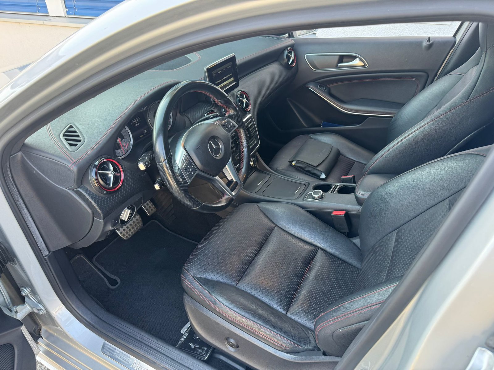MERCEDES-BENZ A 250 Sport 4Matic 7G-DCT, Benzin, Occasion / Gebraucht, Automatik - 5