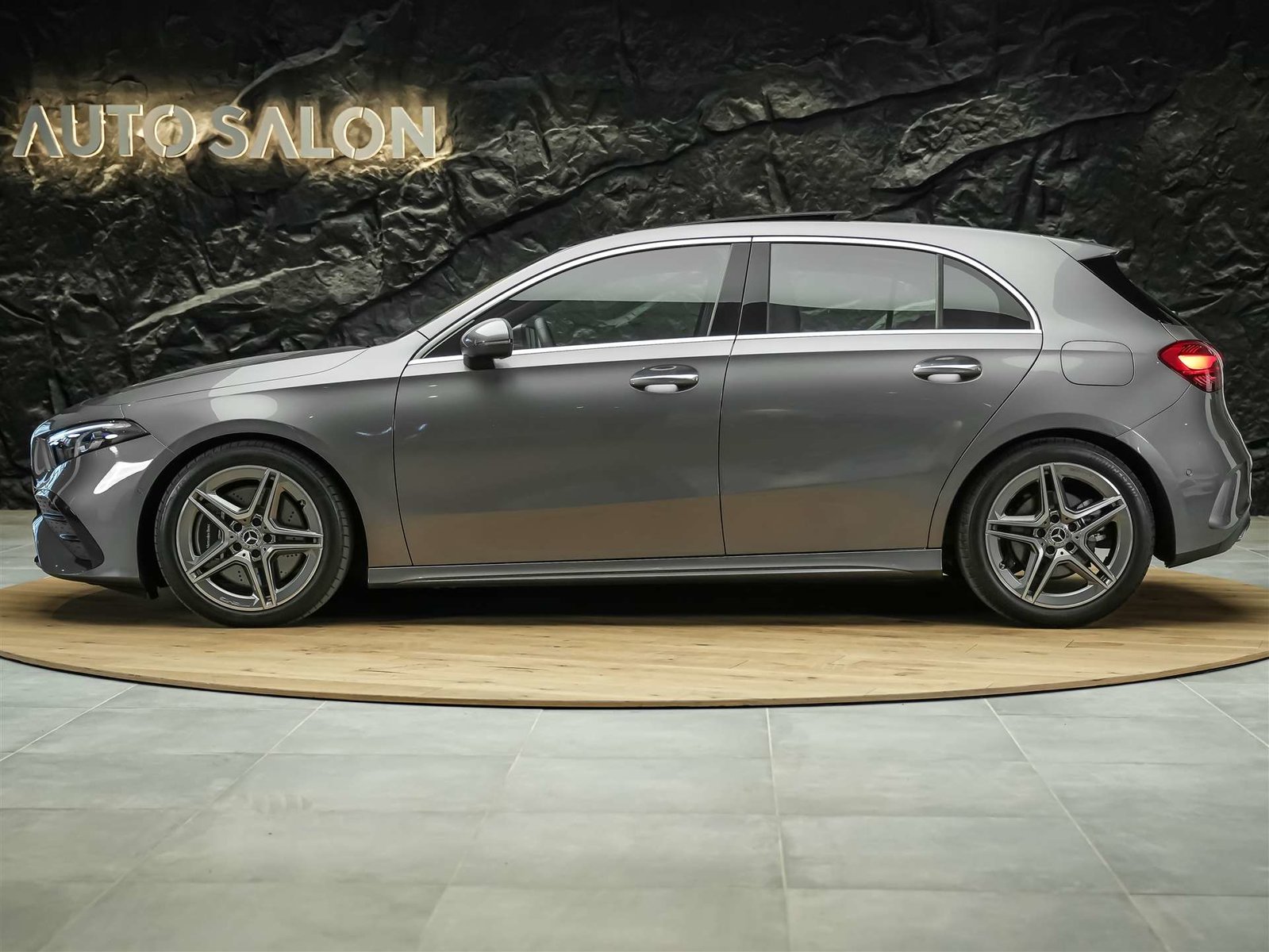 MERCEDES-BENZ A 250 AMG Line 4Matic 8G-DCT *Panorama*Multibe, Benzina, Occasioni / Usate, Automatico - 2
