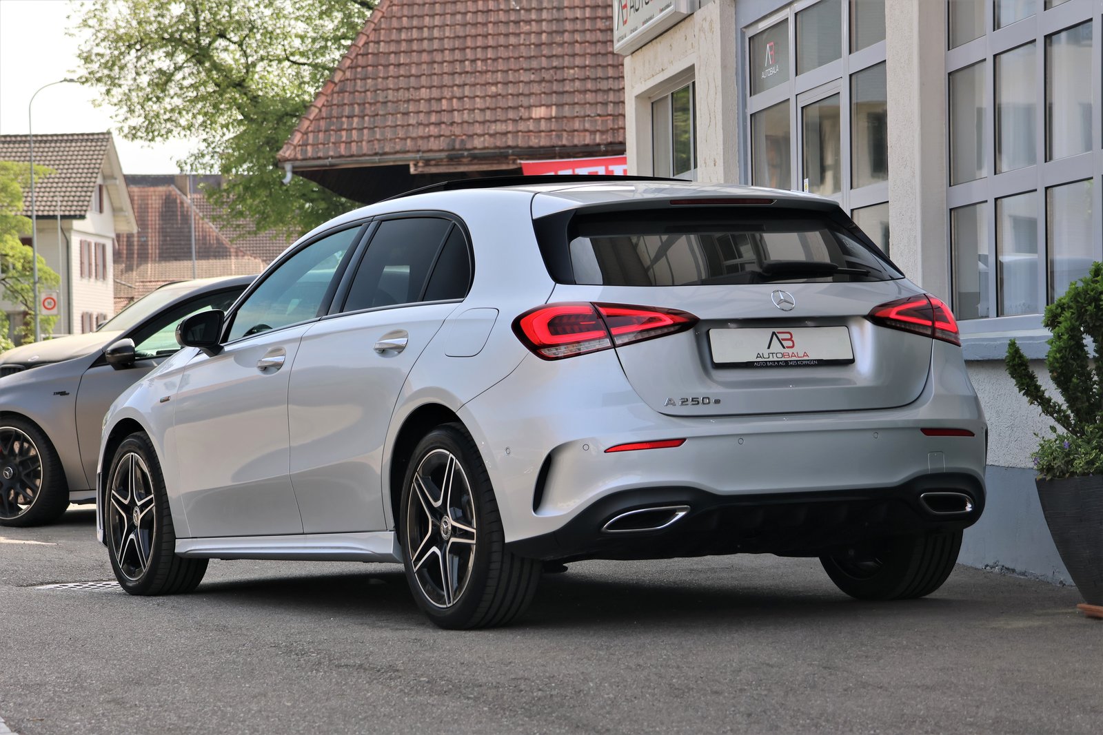 MERCEDES-BENZ A 250e AMG Line 8G-DCT, Plug-in-Hybrid Benzina/Elettrica, Occasioni / Usate, Automatico - 3