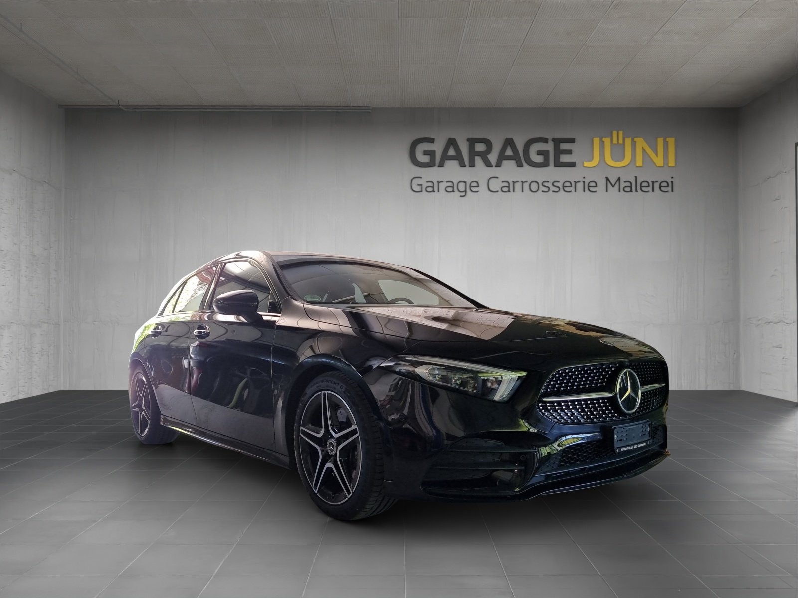 MERCEDES-BENZ A-Klasse W177 A 250 AMG Line 4m