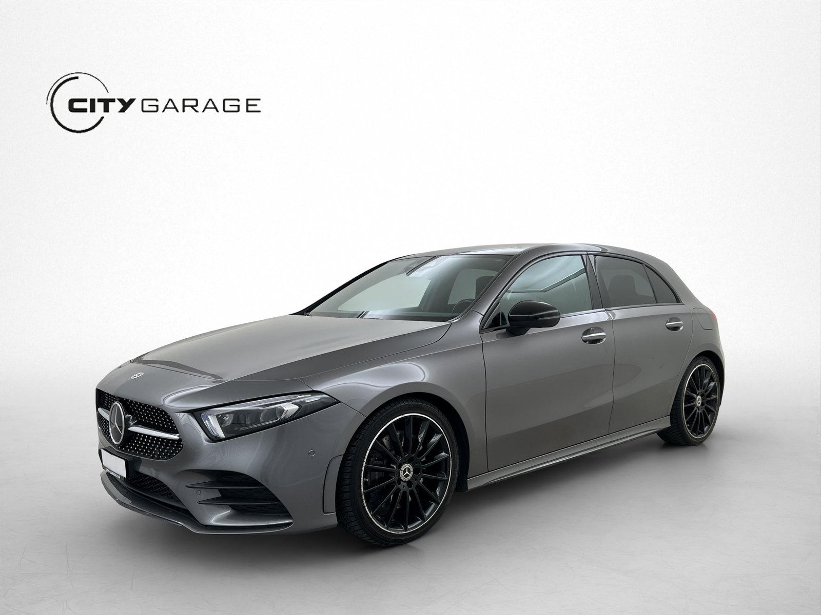 MERCEDES-BENZ A-Klasse W177 A 250 AMG Line 4