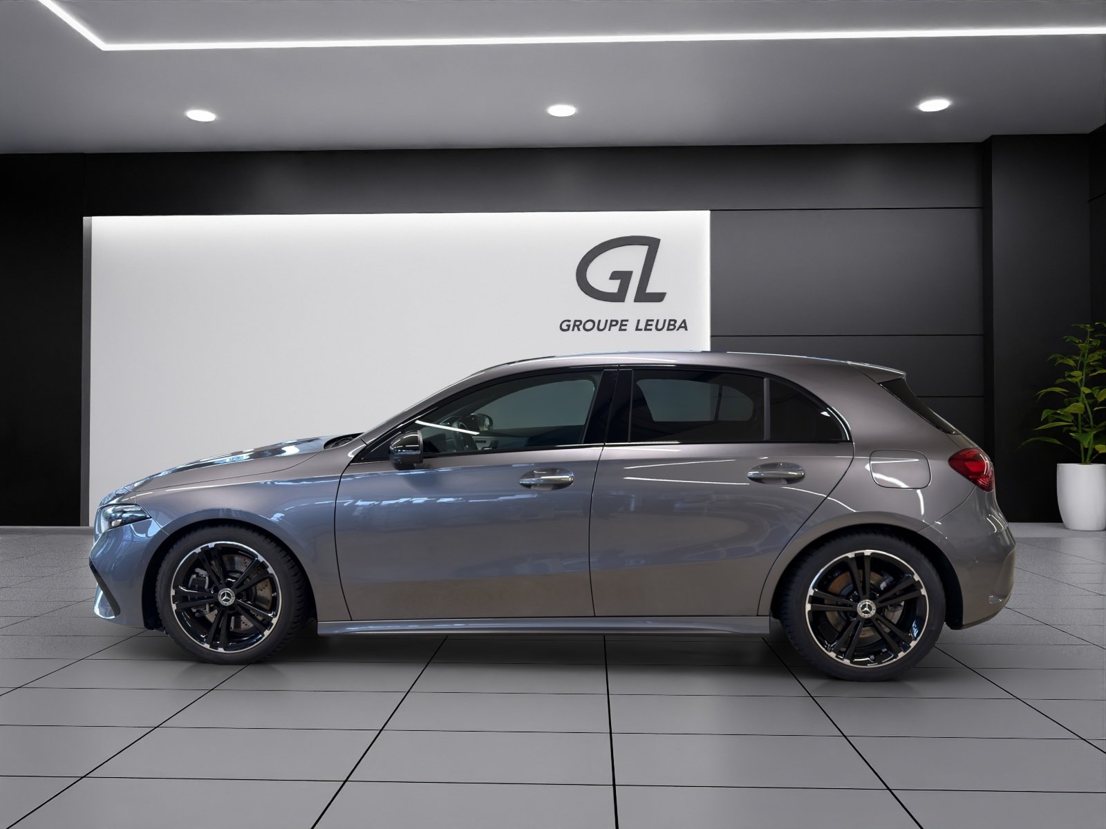 MERCEDES-BENZ A 250 4Matic 8G-DCT, Mild-Hybrid Petrol/Electric, Second hand / Used, Automatic - 3