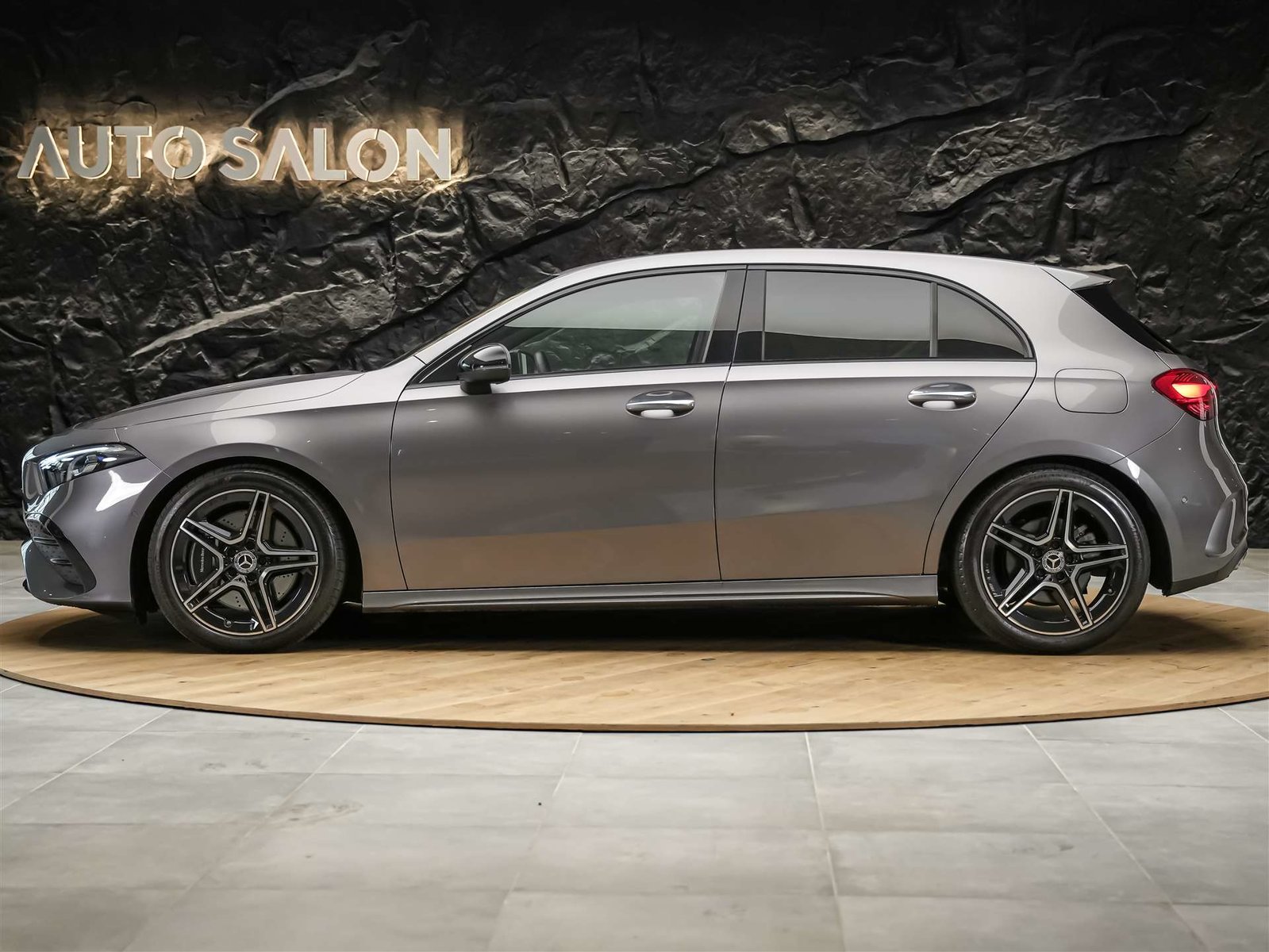 MERCEDES-BENZ A 250 AMG Line 4Matic 8G-DCT *Facelift*Multibe, Essence, Occasion / Utilisé, Automatique - 3