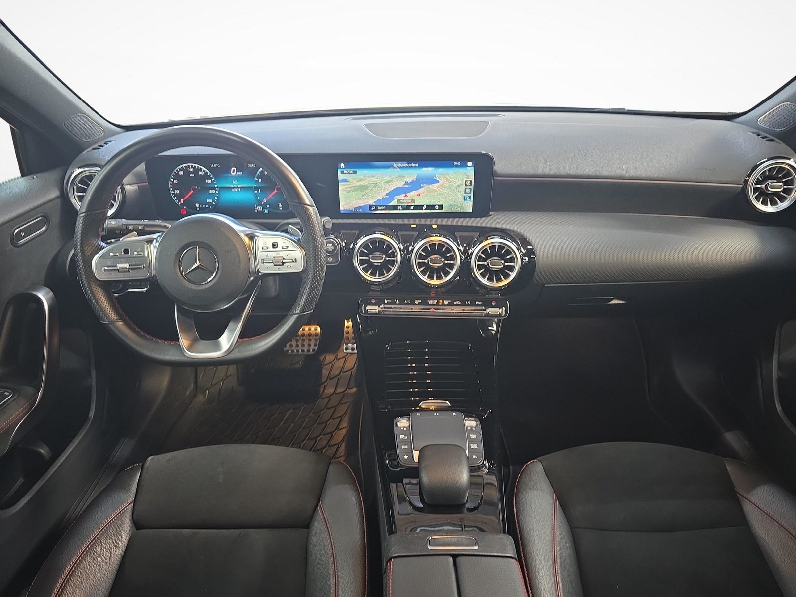 MERCEDES-BENZ A 250 4MATIC AMG Line, Benzin, Occasion / Gebraucht, Automatik - 6