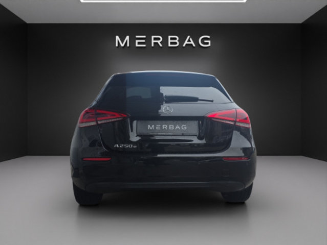 MERCEDES-BENZ A 250e Style, Hybride Rechargeable Essence/Électricité, Occasion / Utilisé, Automatique - 5