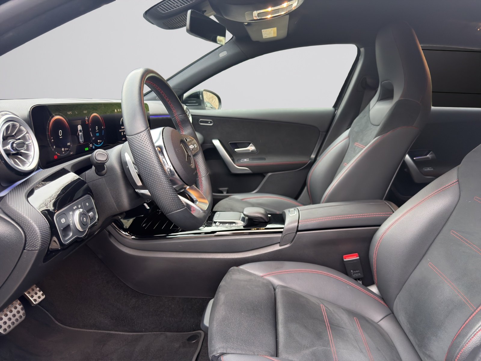 MERCEDES-BENZ A 250e AMG Line 8G-DCT, Plug-in-Hybrid Petrol/Electric, Second hand / Used, Automatic - 7