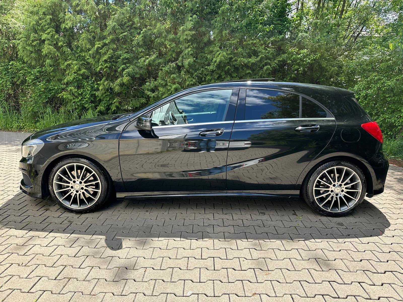 MERCEDES-BENZ A 250 AMG Line 4Matic 7G-DCT, Benzin, Occasion / Gebraucht, Automatik - 2