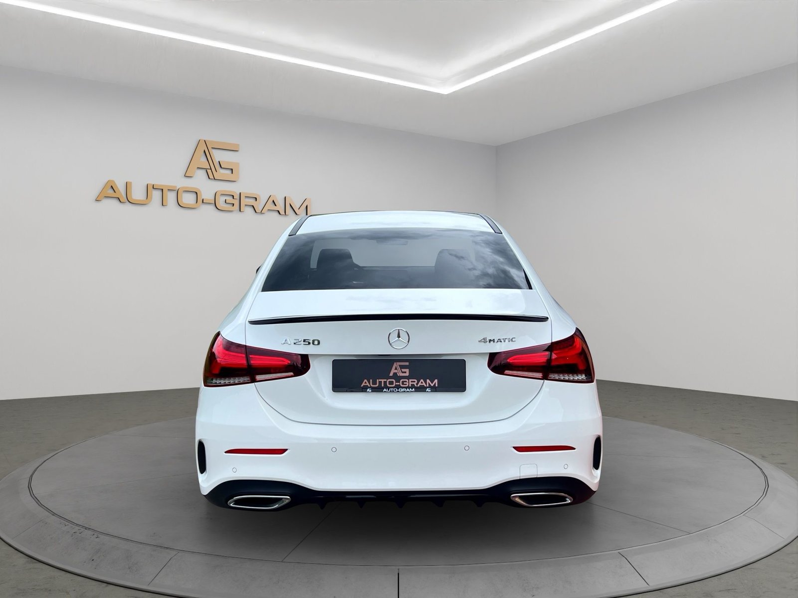 MERCEDES-BENZ A 250 4Matic AMG Line 4Matic 7G-DCT, Petrol, Second hand / Used, Automatic - 4