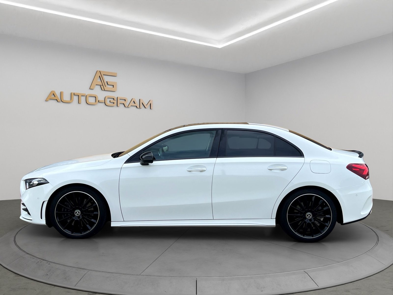 MERCEDES-BENZ A 250 4Matic AMG Line 4Matic 7G-DCT, Petrol, Second hand / Used, Automatic - 7