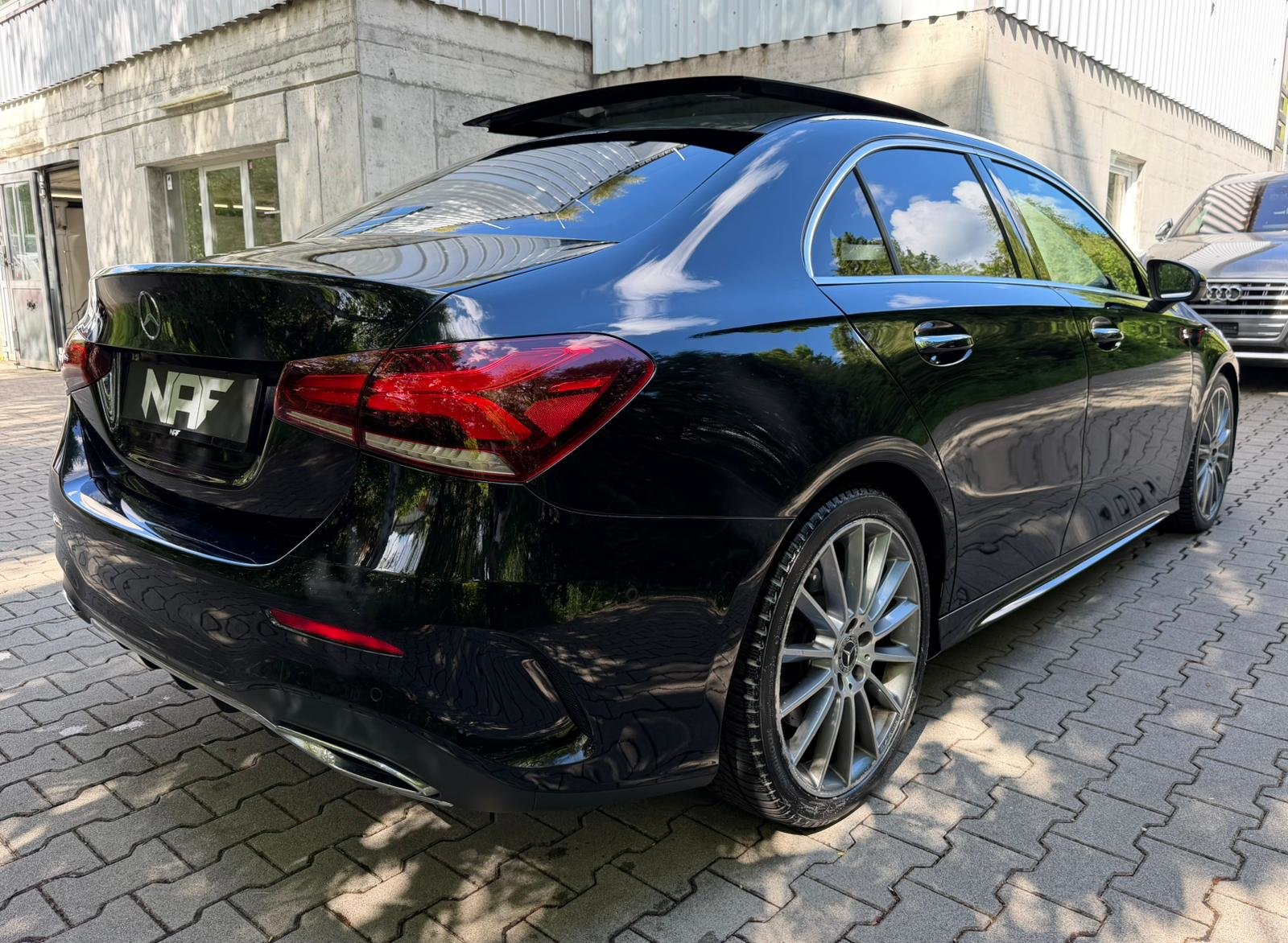 MERCEDES-BENZ A 250 4Matic AMG Line 4Matic 7G-DCT, Petrol, Second hand / Used, Automatic - 5