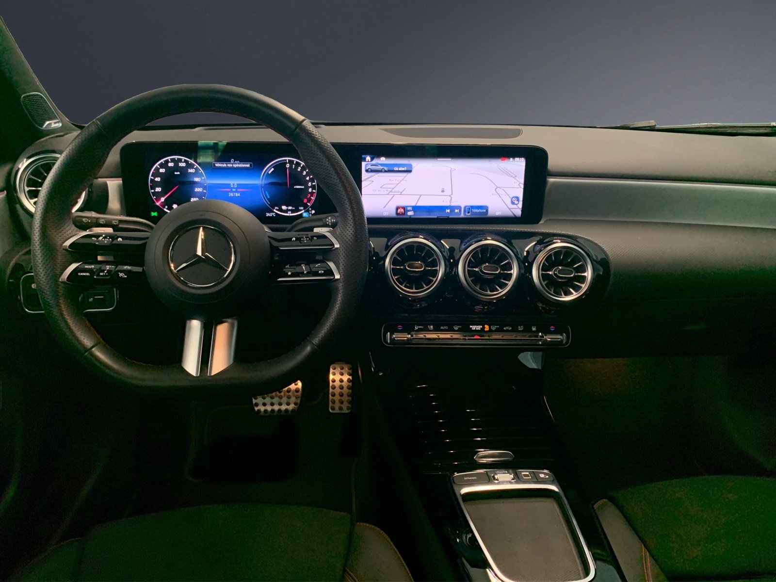 MERCEDES-BENZ A 250 e 8G-DCT, Plug-in-Hybrid Benzin/Elektro, Occasion / Gebraucht, Automatik - 7