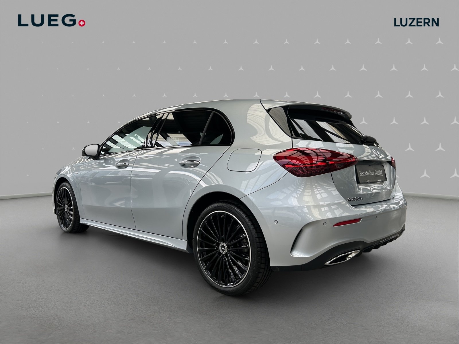 MERCEDES-BENZ A 250 e EQ Star 8G-DCT, Hybride Rechargeable Essence/Électricité, Occasion / Utilisé, Automatique - 3