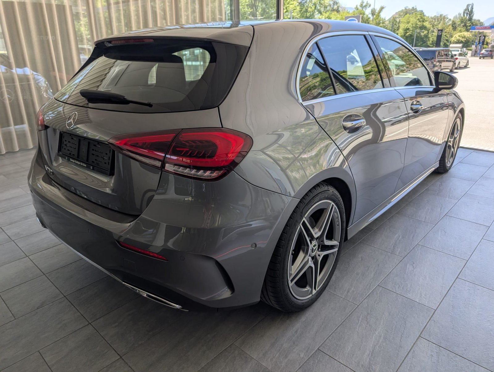 MERCEDES-BENZ A 250 AMG Line, Petrol, Second hand / Used, Automatic - 4