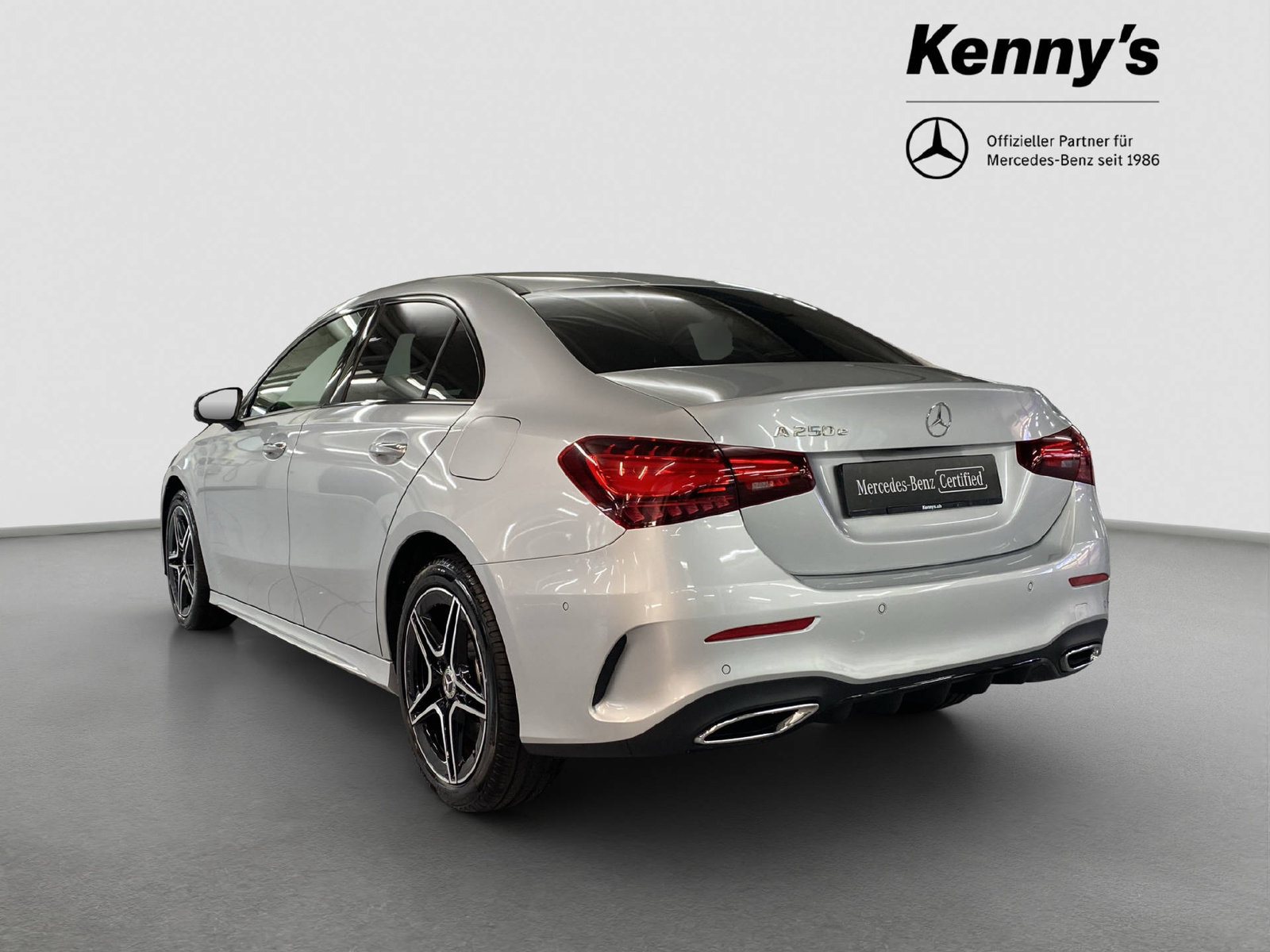 MERCEDES-BENZ A 250 e AMG Line Limousine, Hybride Rechargeable Essence/Électricité, Occasion / Utilisé, Automatique - 5