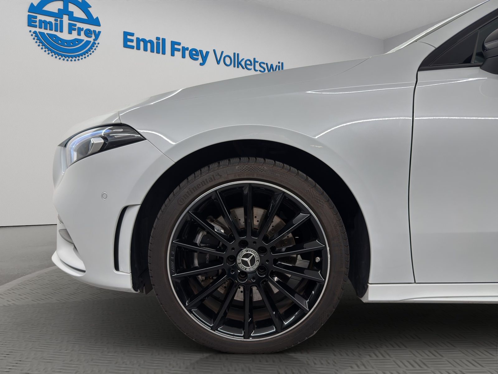 MERCEDES-BENZ A 250 e AMG Line, Hybride Rechargeable Essence/Électricité, Occasion / Utilisé, Automatique - 4