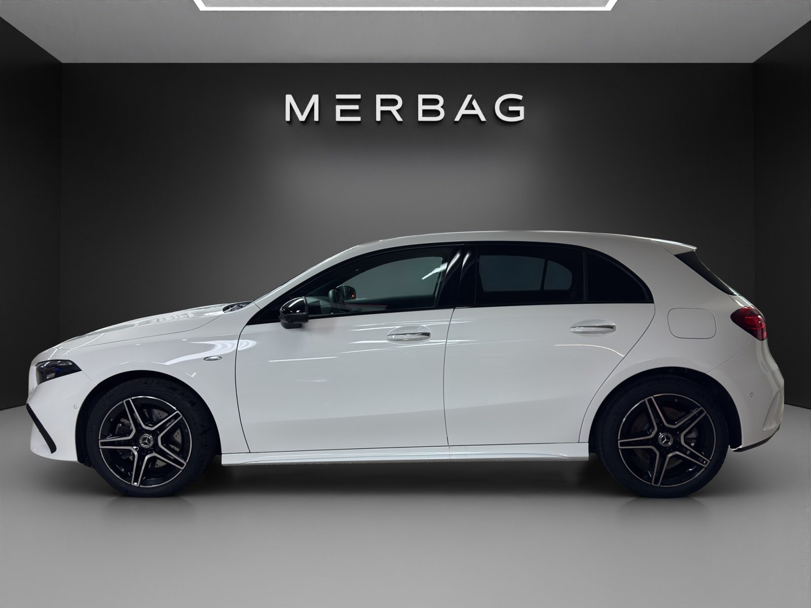 MERCEDES-BENZ A 250 e 8G-DCT, Plug-in-Hybrid Benzina/Elettrica, Occasioni / Usate, Automatico - 2