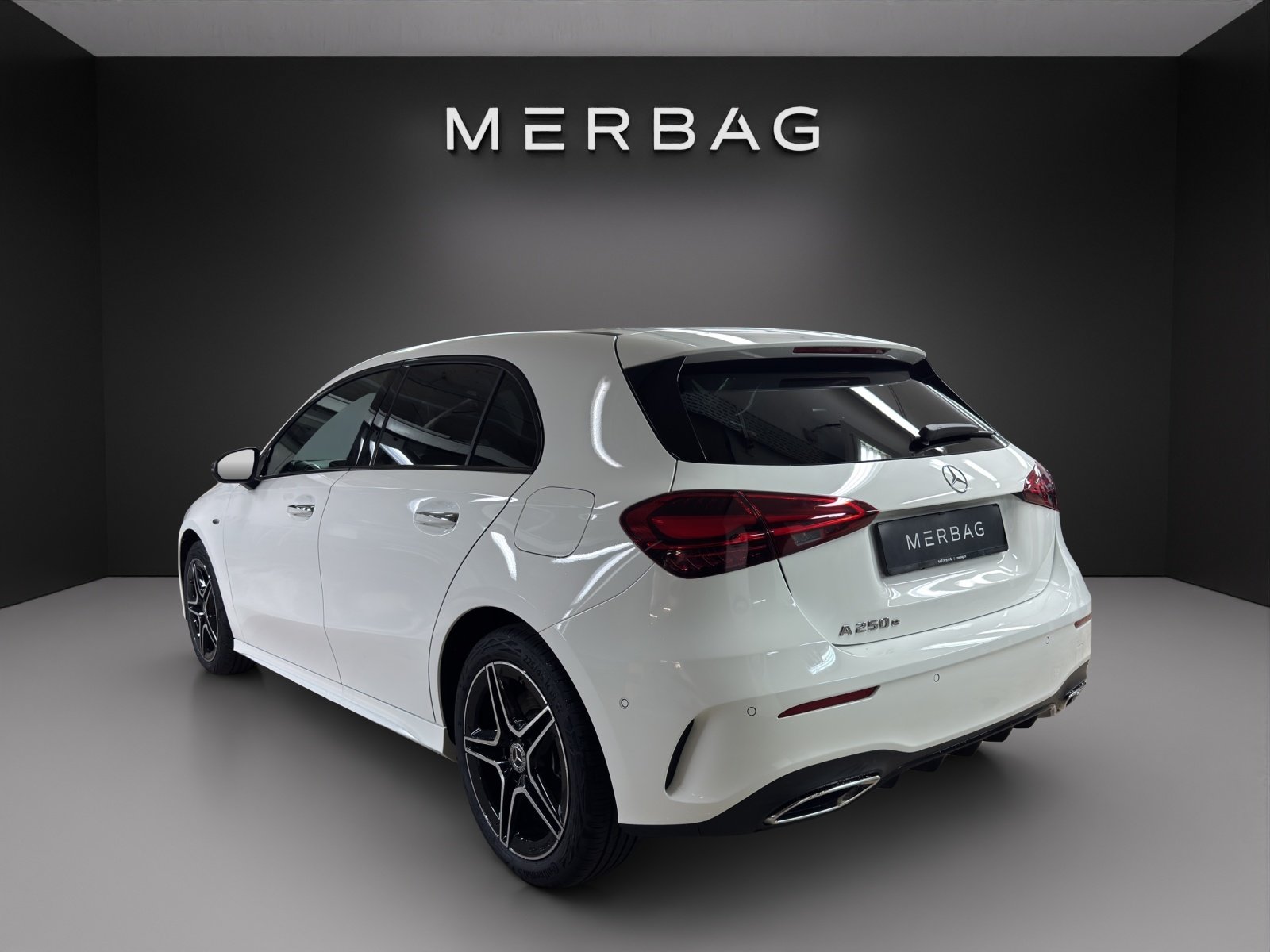 MERCEDES-BENZ A 250 e 8G-DCT, Plug-in-Hybrid Benzina/Elettrica, Occasioni / Usate, Automatico - 3