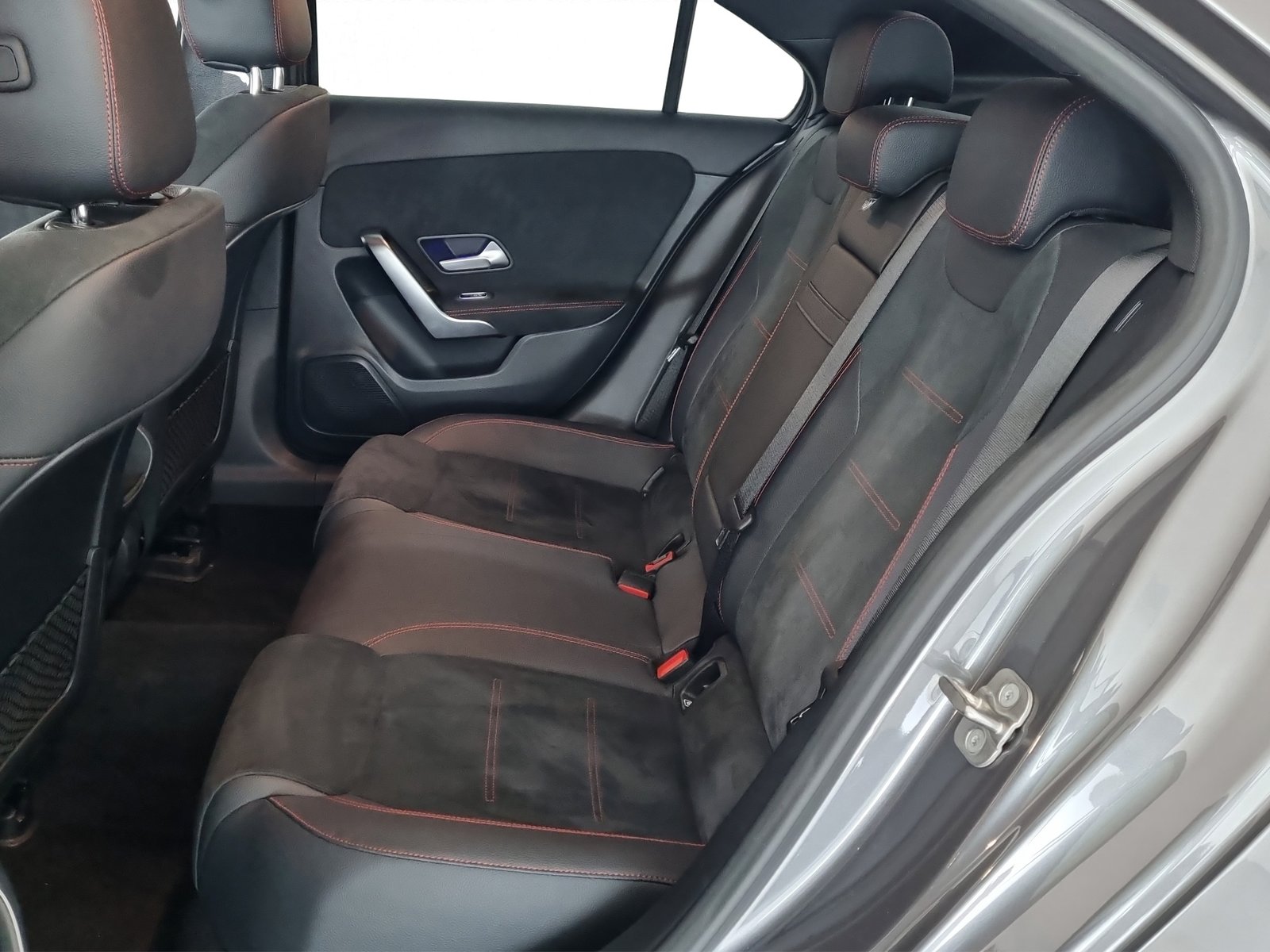 MERCEDES-BENZ A 250 AMG Line 4 Matic, Petrol, Second hand / Used, Automatic - 7