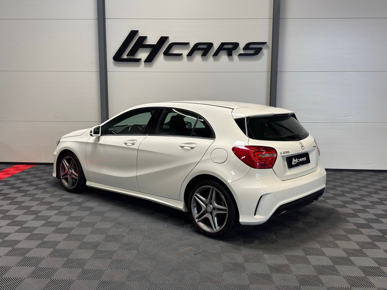 MERCEDES-BENZ A 250 AMG Line 4m, Benzina, Occasioni / Usate, Automatico - 3