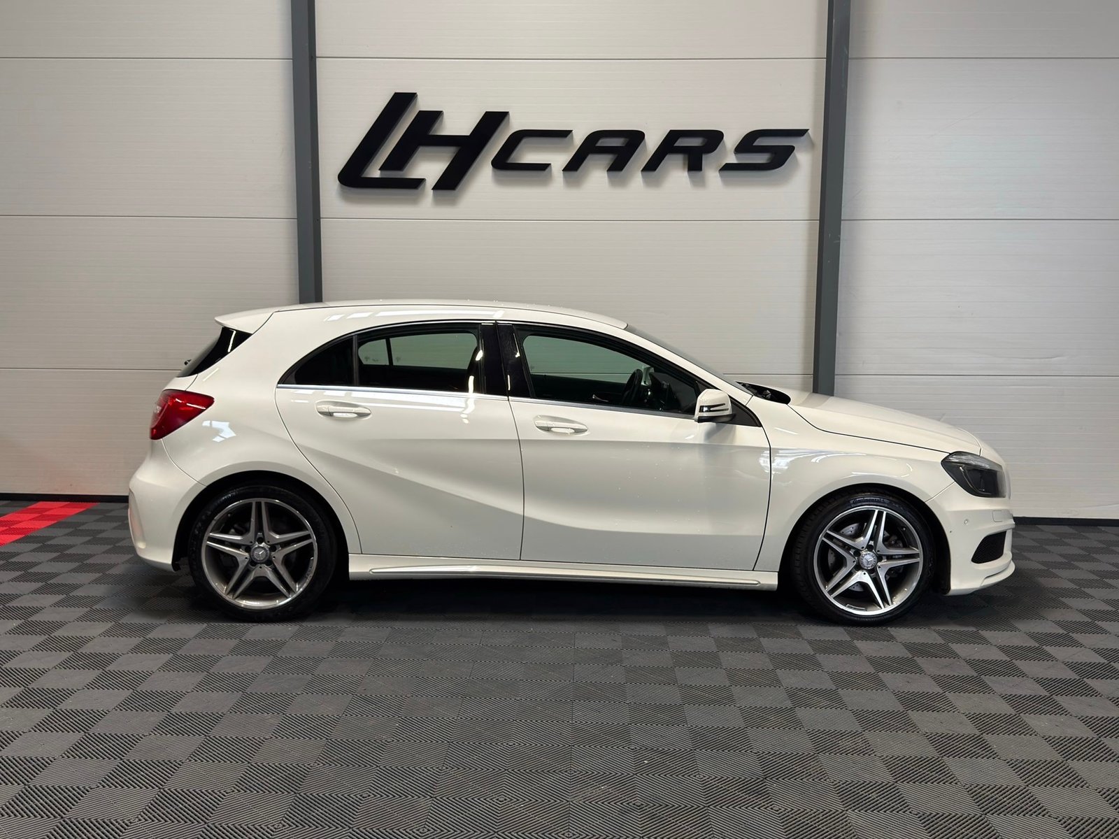 MERCEDES-BENZ A 250 AMG Line 4m, Benzina, Occasioni / Usate, Automatico - 5