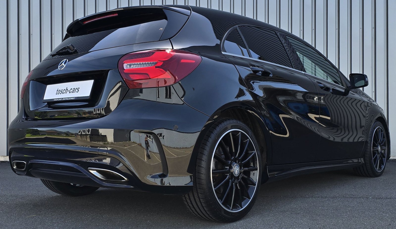 MERCEDES-BENZ A 250 AMG Line 7G-DCT, Petrol, Second hand / Used, Automatic - 7