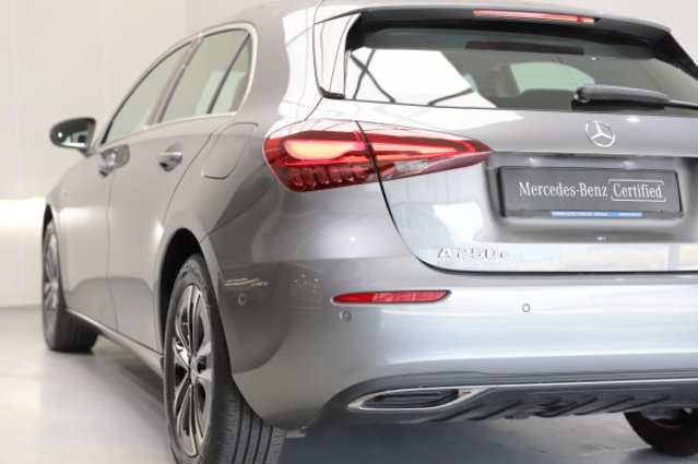 MERCEDES-BENZ A 250 e 8G-DCT, Plug-in-Hybrid Benzina/Elettrica, Occasioni / Usate, Automatico - 4
