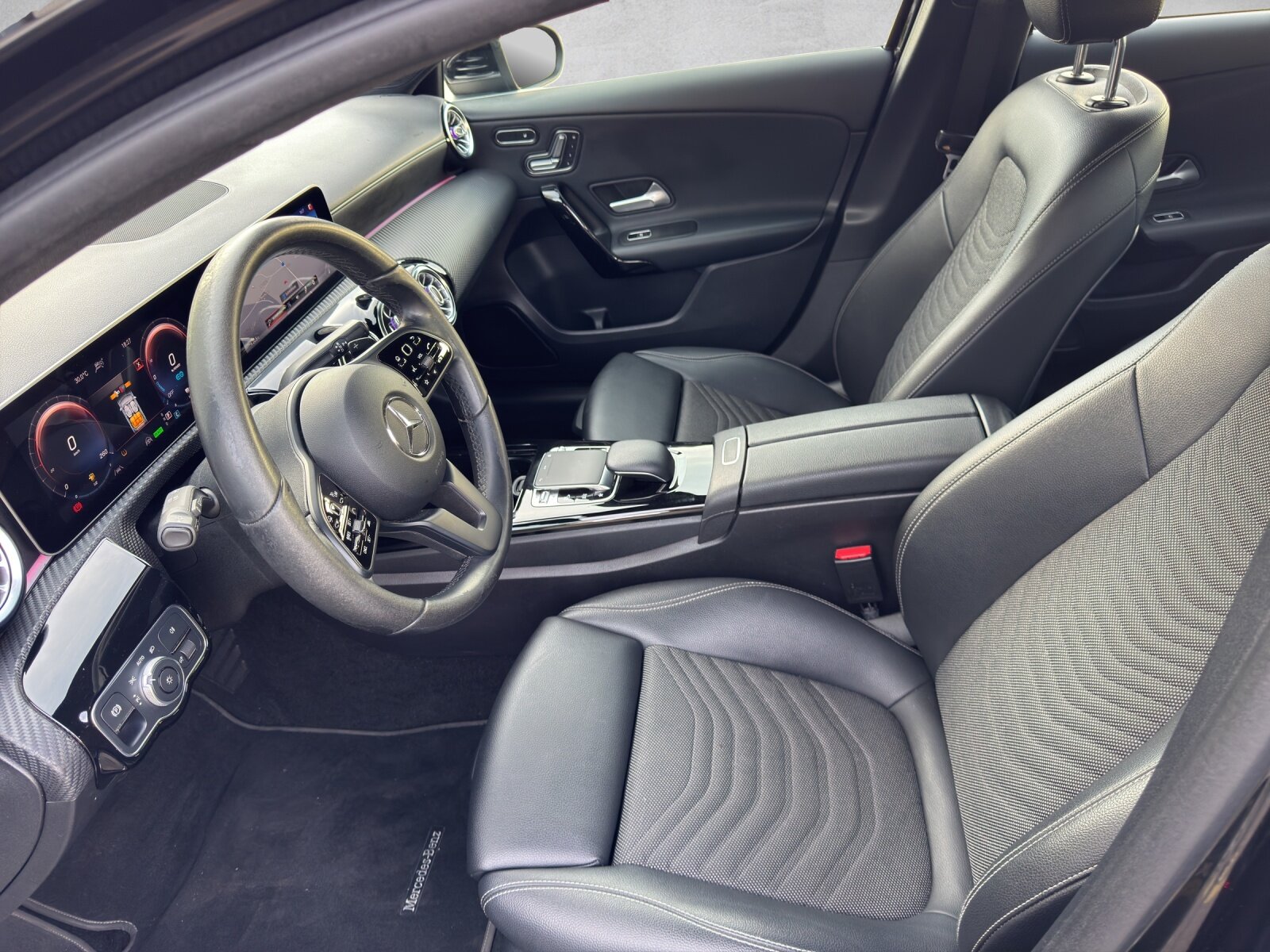 MERCEDES-BENZ A 250e AMG Line 8G-DCT, Plug-in-Hybrid Benzin/Elektro, Occasion / Gebraucht, Automatik - 3