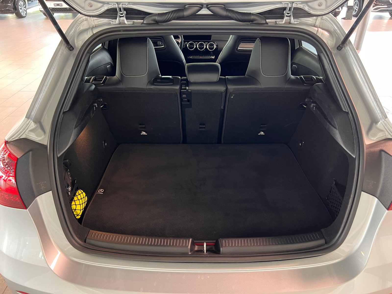 MERCEDES-BENZ A 250 e EQ Star 8G-DCT, Plug-in-Hybrid Benzin/Elektro, Occasion / Gebraucht, Automatik - 7