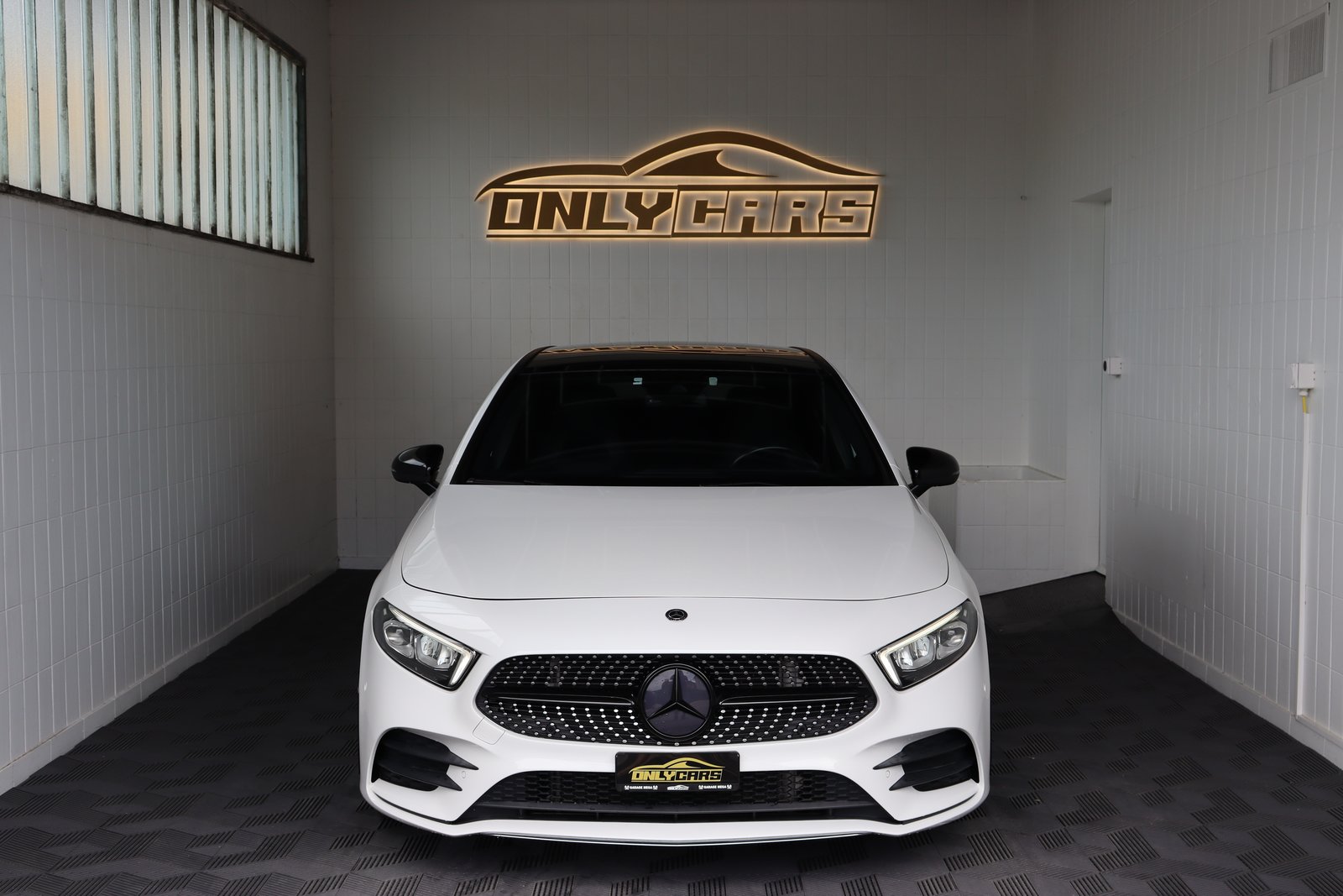 MERCEDES-BENZ A 250 AMG Line 7G-DCT, Benzin, Occasion / Gebraucht, Automatik - 2