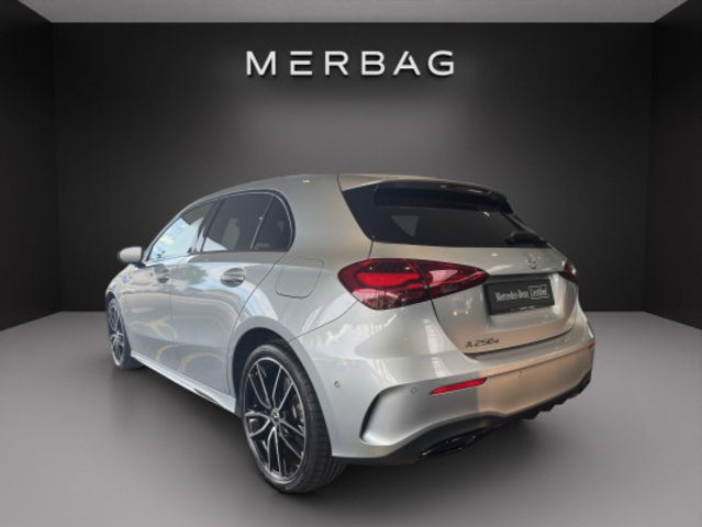 MERCEDES-BENZ A 250 e 8G-DCT, Plug-in-Hybrid Benzin/Elektro, Occasion / Gebraucht, Automatik - 4