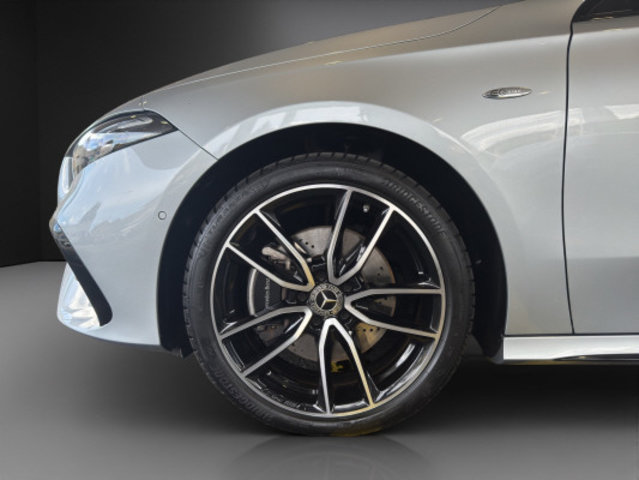 MERCEDES-BENZ A 250 e 8G-DCT, Plug-in-Hybrid Benzin/Elektro, Occasion / Gebraucht, Automatik - 7
