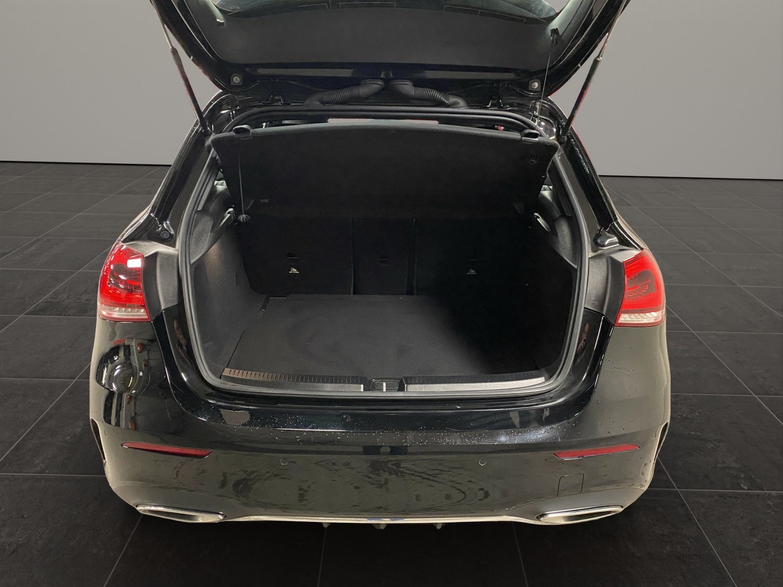 MERCEDES-BENZ A 250 4matic AMG Line Pre, Benzin, Occasion / Gebraucht, Automatik - 6