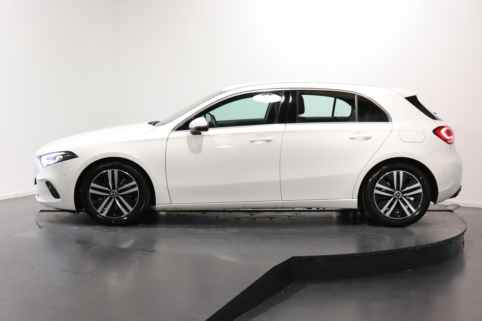 MERCEDES-BENZ A 250 Progressive, Essence, Occasion / Utilisé, Automatique - 2