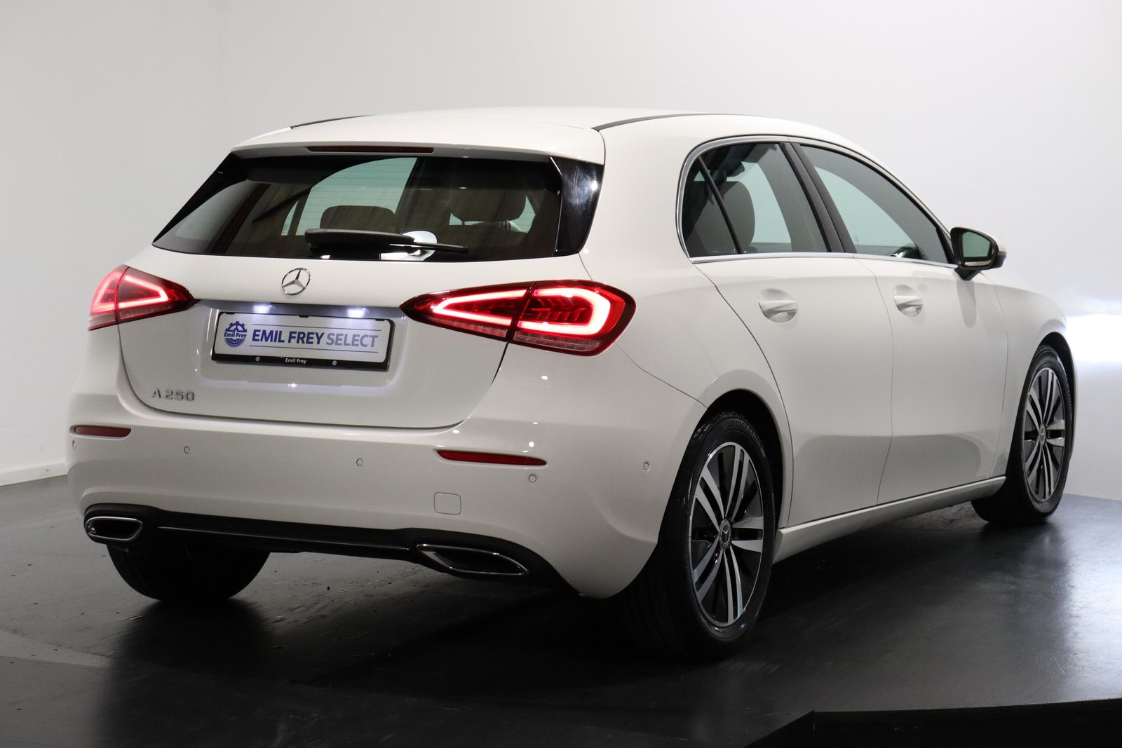 MERCEDES-BENZ A 250 Progressive, Essence, Occasion / Utilisé, Automatique - 7