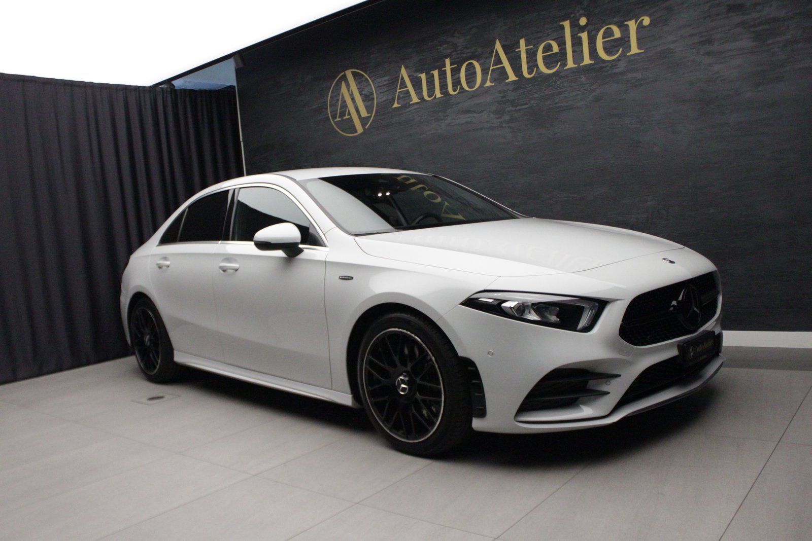 MERCEDES-BENZ A 250 4Matic AMG Line 4Matic 7G-DCT, Essence, Occasion / Utilisé, Automatique - 3