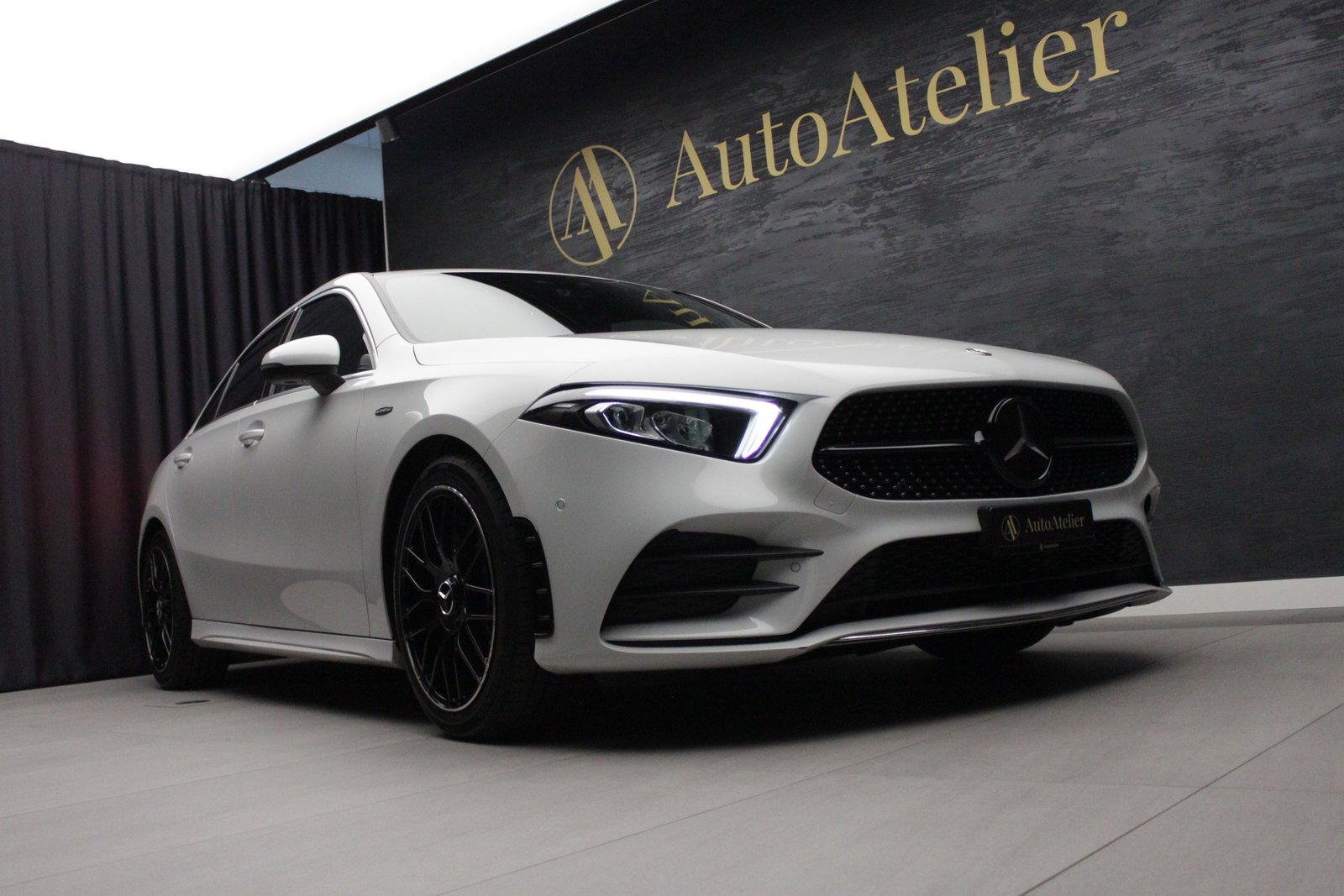 MERCEDES-BENZ A 250 4Matic AMG Line 4Matic 7G-DCT, Essence, Occasion / Utilisé, Automatique - 5