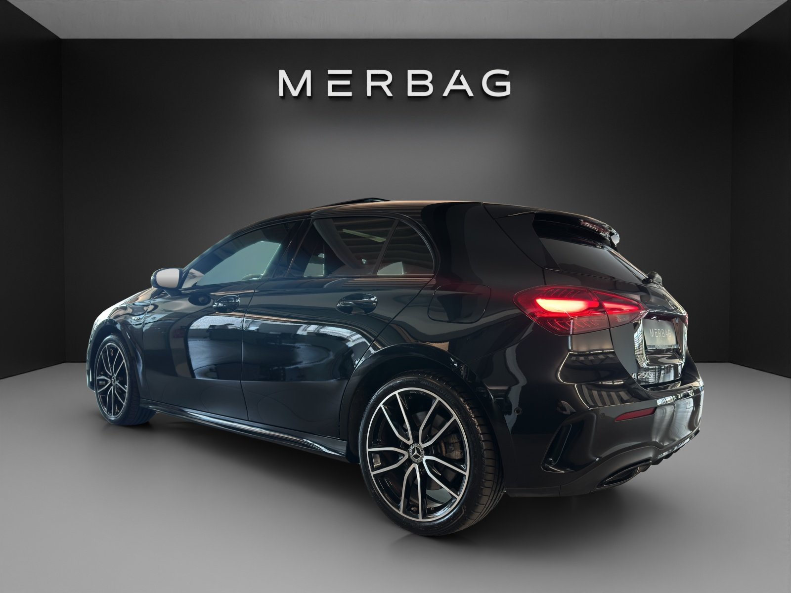 MERCEDES-BENZ A 250 e EQ Star 8G-DCT, Plug-in-Hybrid Benzin/Elektro, Occasion / Gebraucht, Automatik - 4