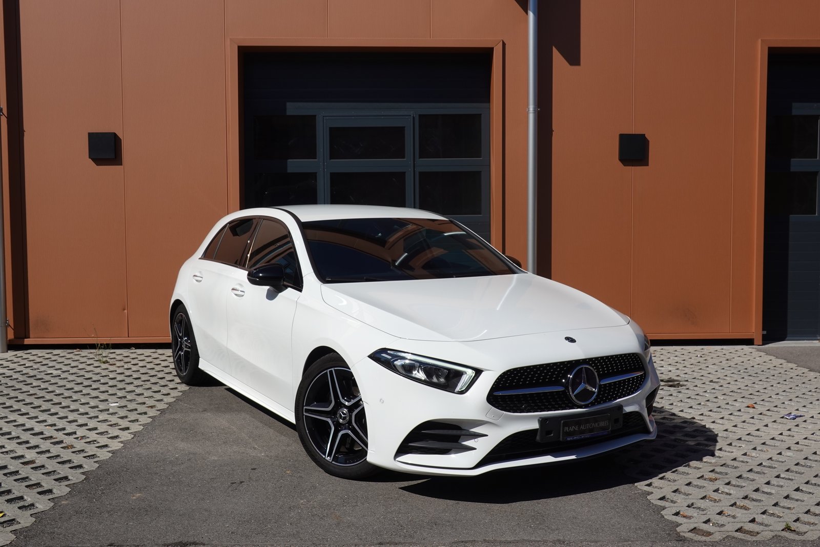 MERCEDES-BENZ A 250 AMG Line 7G-DCT *Pack AMG Line * Caméra