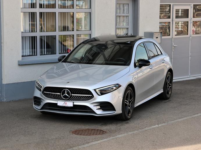 MERCEDES-BENZ A 250e AMG Line 8G-DCT, Plug-in-Hybrid Petrol/Electric, Second hand / Used, Automatic
