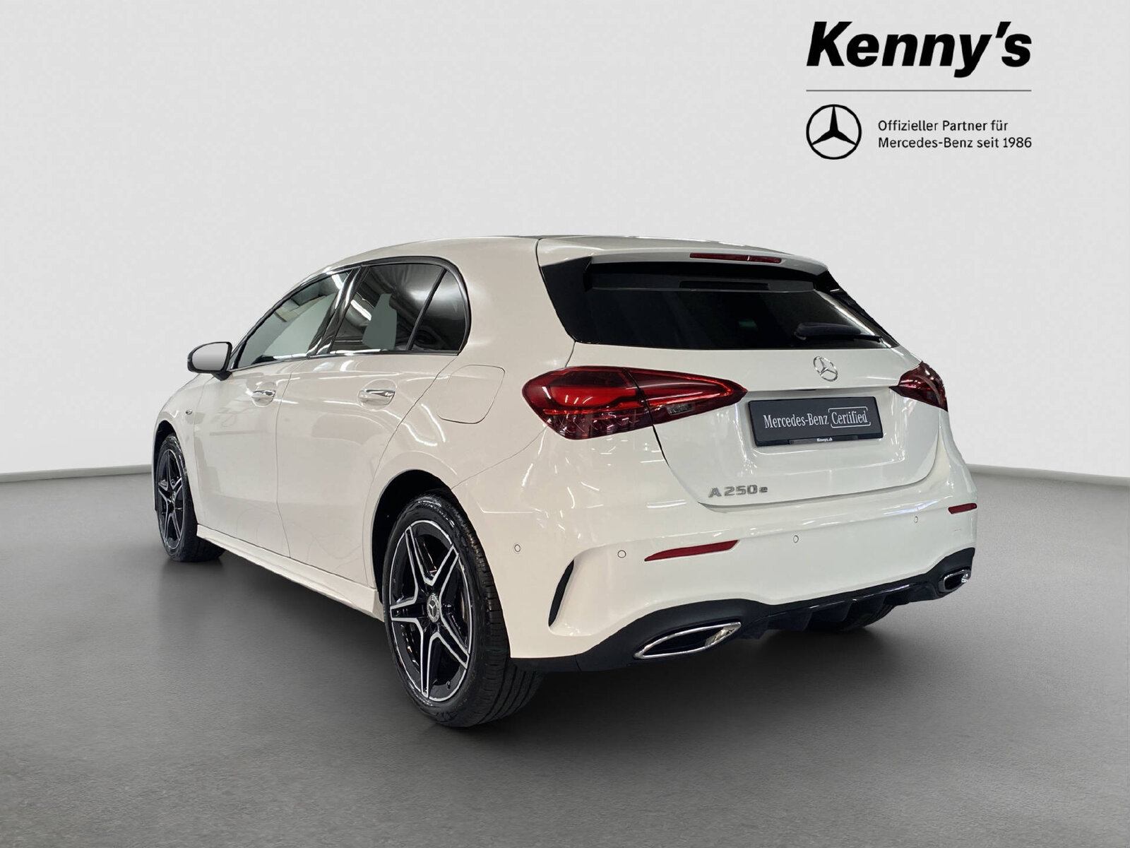MERCEDES-BENZ A 250 e EQ Star AMG Line, Plug-in-Hybrid Petrol/Electric, Second hand / Used, Automatic - 5