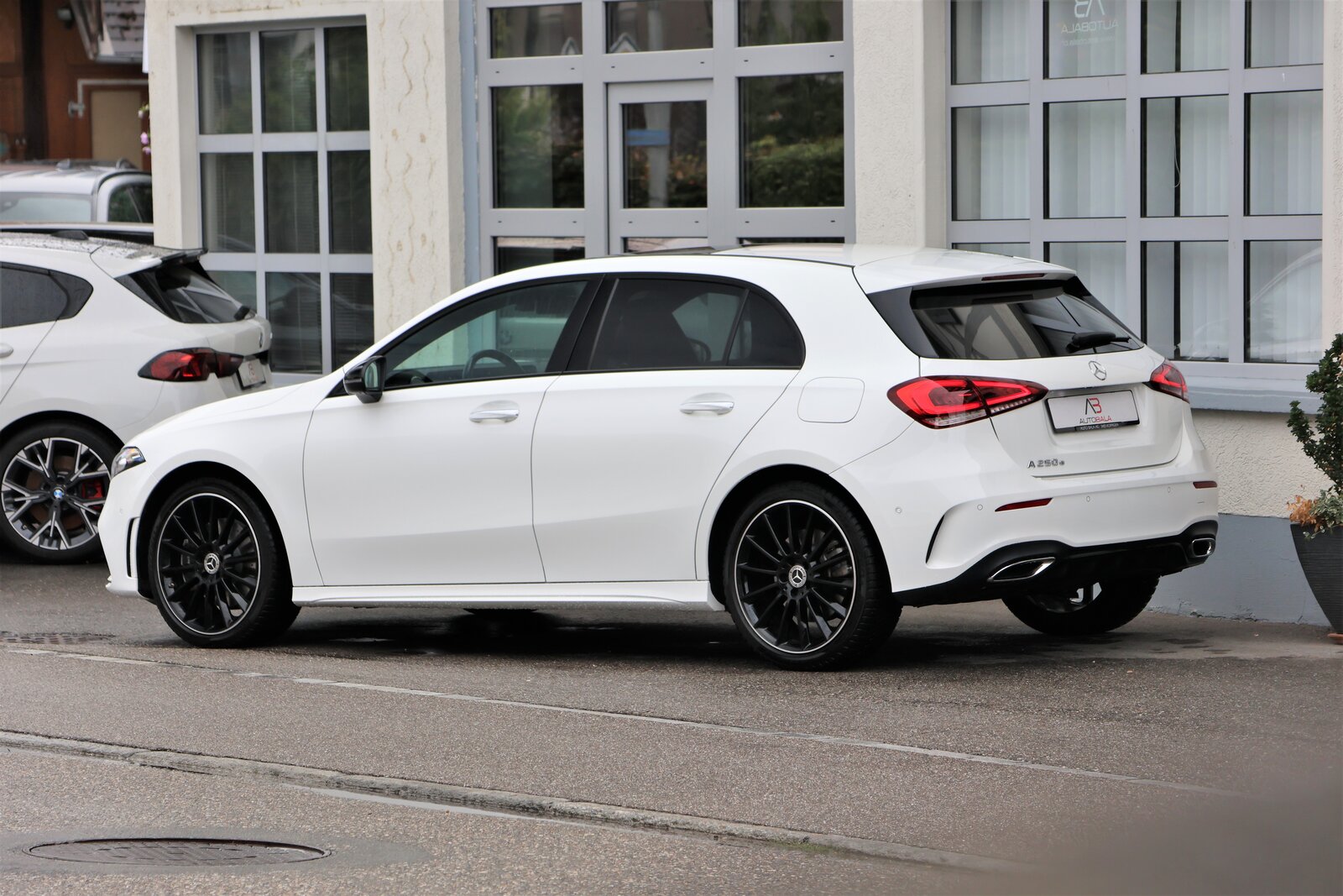 MERCEDES-BENZ A 250e AMG Line 8G-DCT, Plug-in-Hybrid Petrol/Electric, Second hand / Used, Automatic - 5