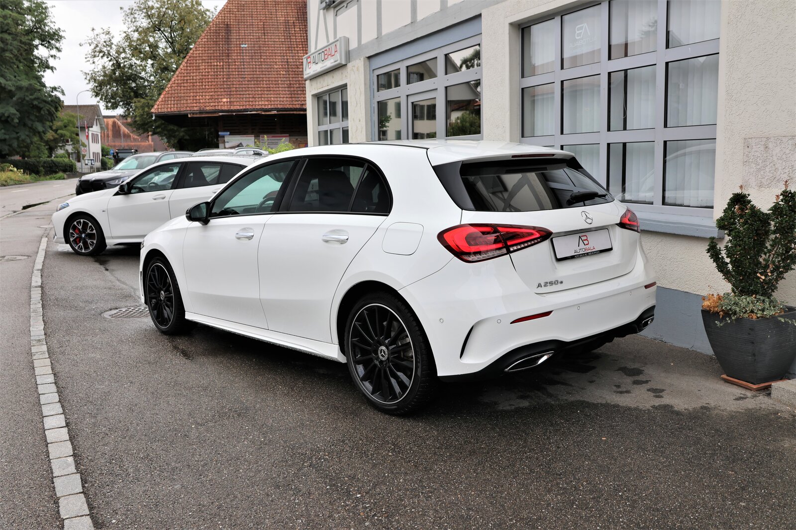 MERCEDES-BENZ A 250e AMG Line 8G-DCT, Plug-in-Hybrid Petrol/Electric, Second hand / Used, Automatic - 7