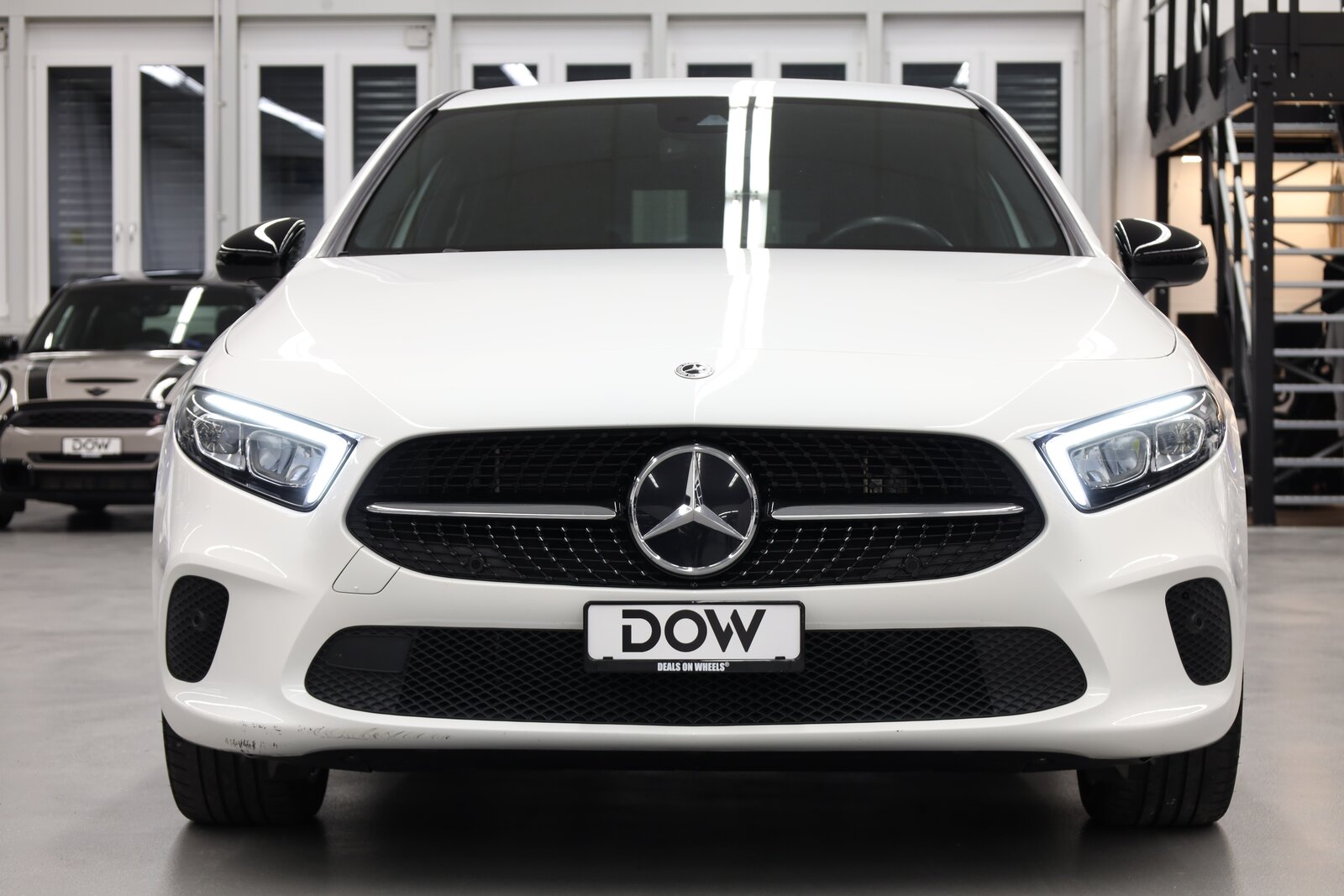 MERCEDES-BENZ A 250 e Progressive, Plug-in-Hybrid Benzin/Elektro, Occasion / Gebraucht, Automatik - 4