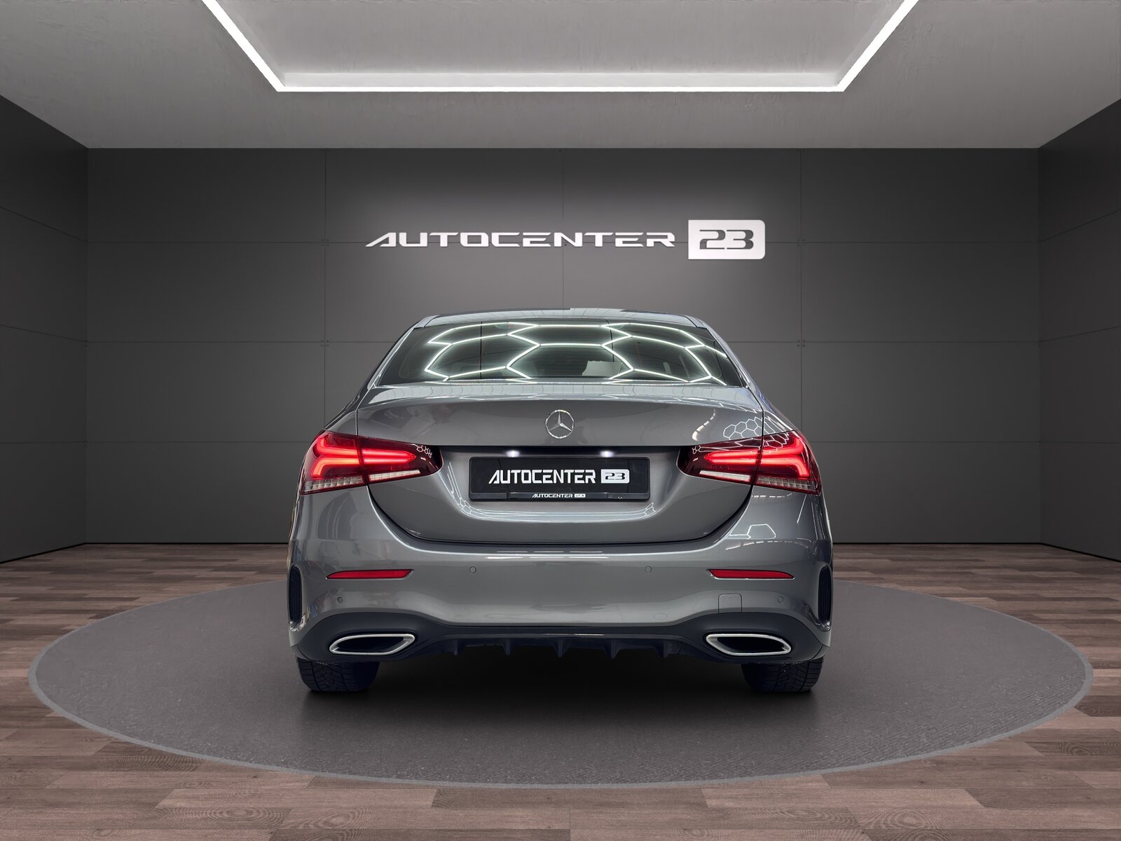 MERCEDES-BENZ A 250 AMG Line 7G-DCT, Benzin, Occasion / Gebraucht, Automatik - 5