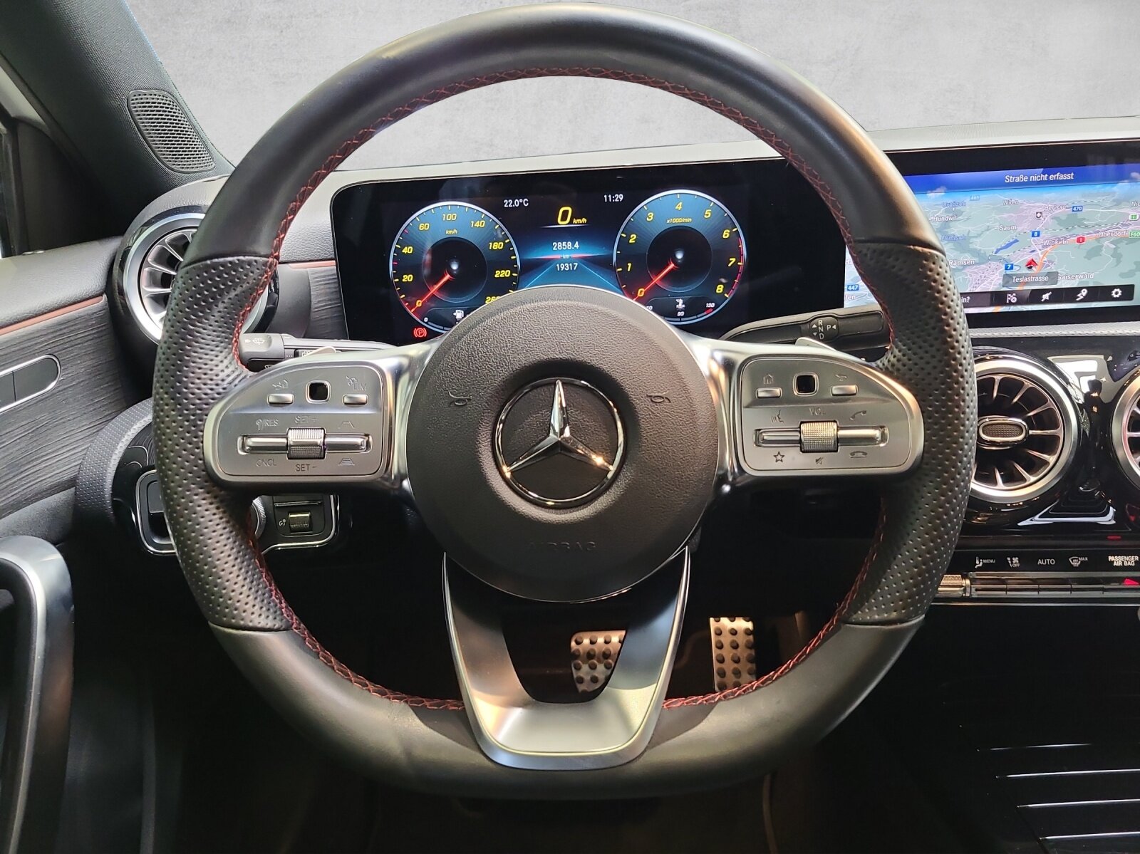 MERCEDES-BENZ A 250 AMG Line 4m, Benzin, Occasion / Gebraucht, Automatik - 4