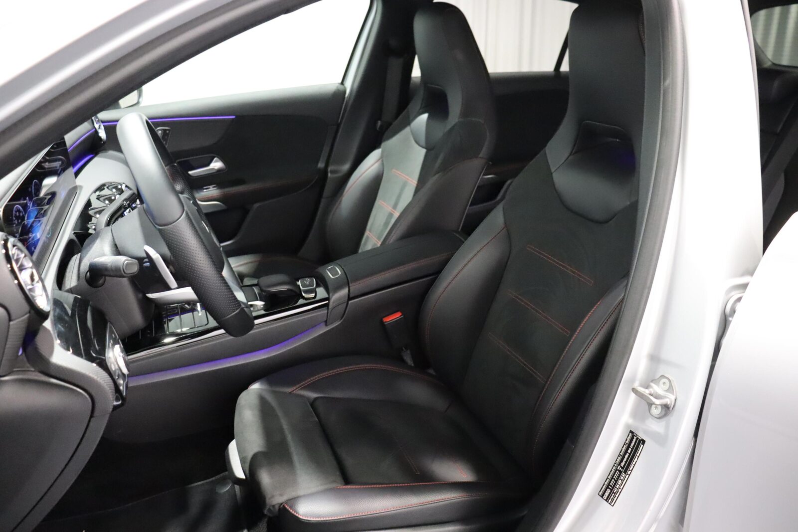 MERCEDES-BENZ A 250 e AMG Line, Plug-in-Hybrid Petrol/Electric, Second hand / Used, Automatic - 7